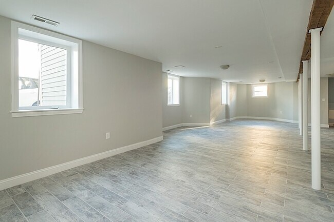 98 Elm St unit 1, Somerville, MA 02144 - photo 5