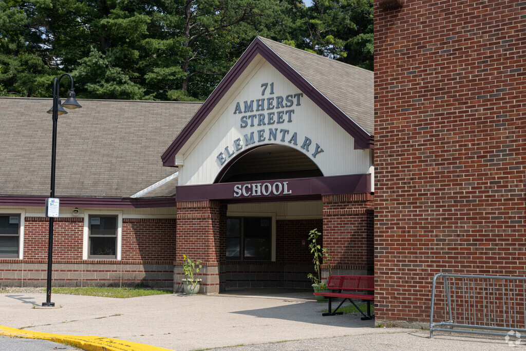 Young students in North End Nashua may attend Amherst Street School.