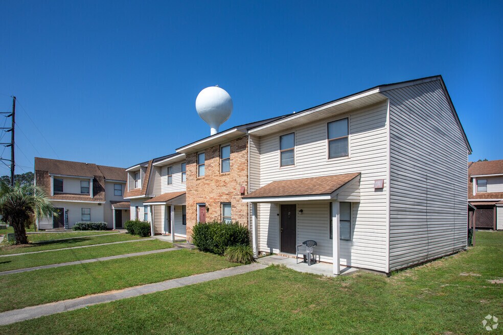 Willow Trace Apartments 1509 Pine St, Valdosta, GA