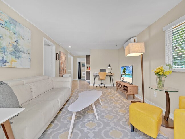 1034 NE 36th St unit ID1261569P, Oakland Park, FL 33334 - photo 4