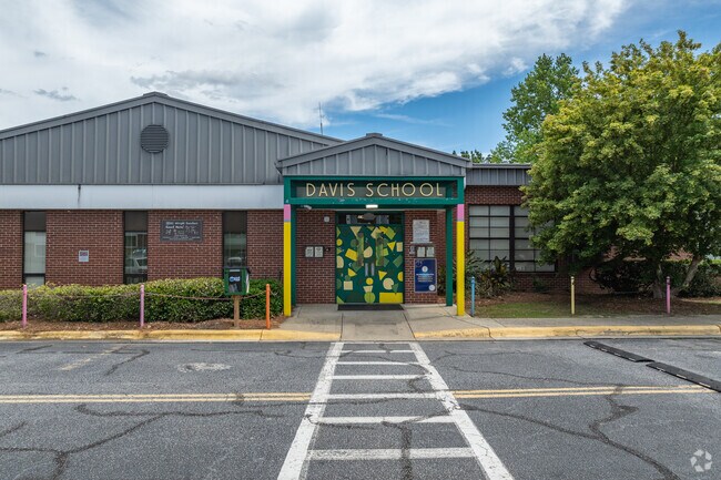Davis Elementary School