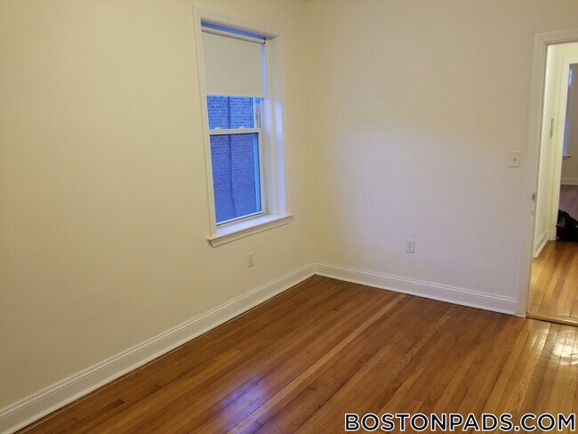 15 Green St unit 1, Brookline, MA 02446 - photo 5