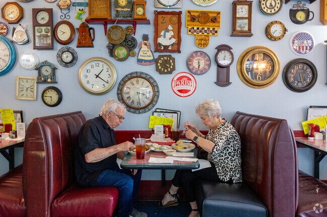 Time to Eat Cafe is a local Larkspur favorite for Southern home cooking in Larkspur.