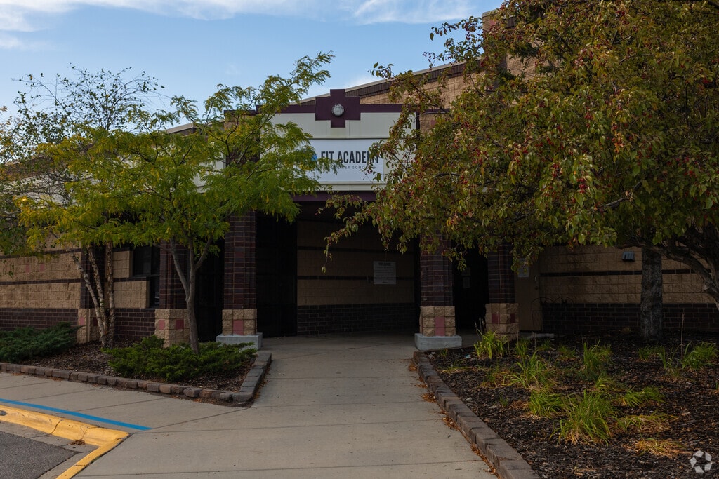 FIT Academy Charter School provides private education in the neighborhood of 
Apply Valley