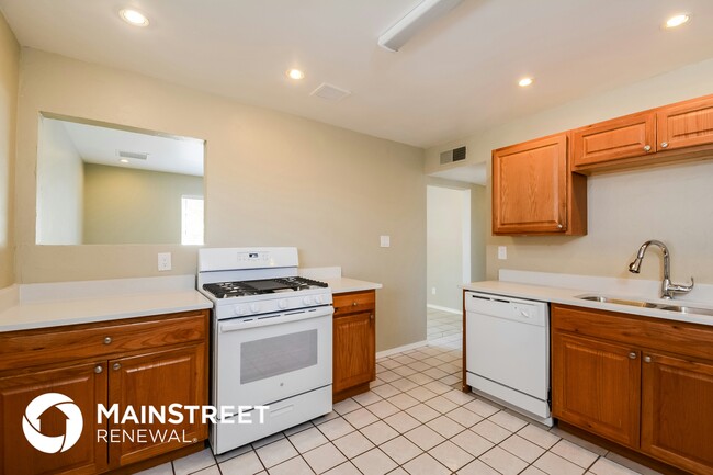 4501 E 24th St, Tucson, AZ 85711 - photo 6