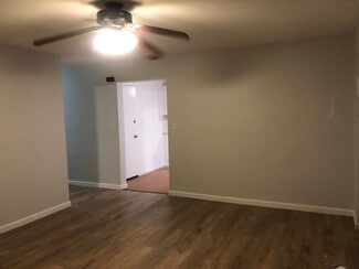 114 Lawton St, Yonkers, NY 10705