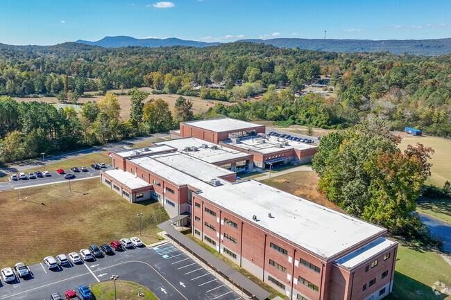 Rossville Middle School is right up the road from Ridgeland High and serves Rossville students.