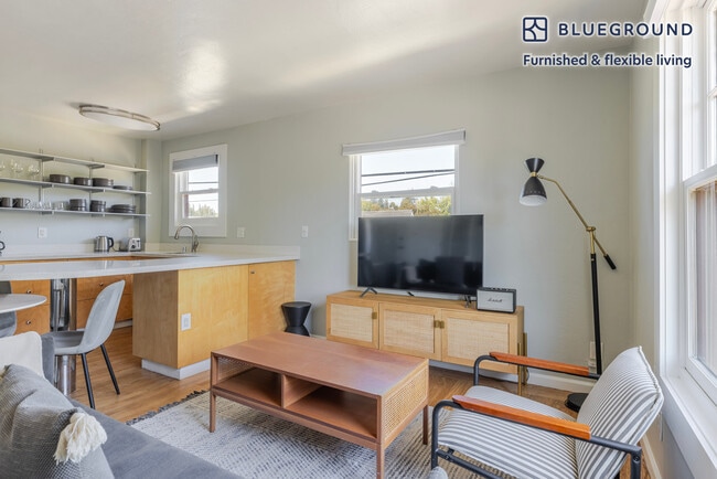 325 Hawthorne Ave unit FL2-ID2012, Palo Alto, CA 94301 - photo 4