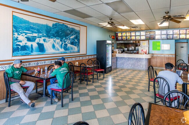 Hong Kong restaurant is your go to Chinese eater in East Brainerd.