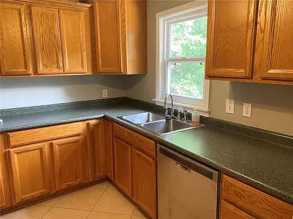 209 W Haddock St, Norman, OK 73069 - photo 1