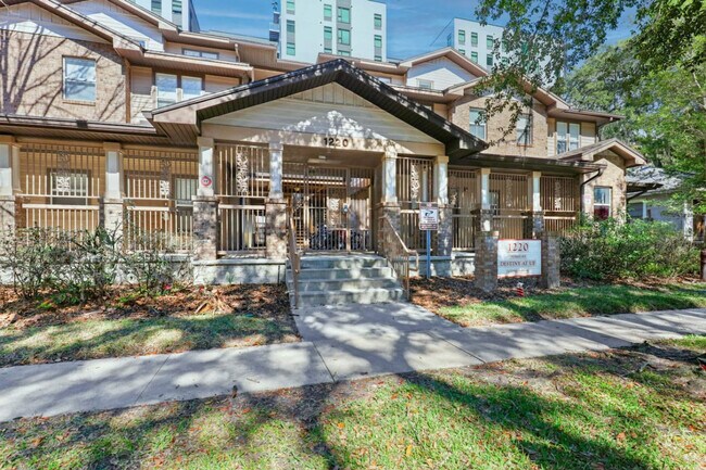 1220 SW 1st Ave unit ID1359100P, Gainesville, FL 32601 - photo 5