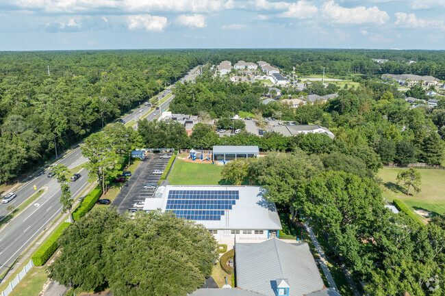 Millhopper Montessori School is conveniently located off of NW 39th Street.