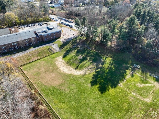 Lincoln Akerman School is a top-notch public school,