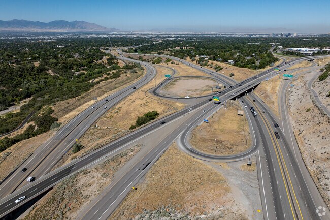 Foothill Sunnyside residents love living near Hogle Zoo, one of the largest in the Intermountain