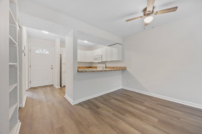 3555 S Carolina 544 unit 8H, Conway, SC 29526 - photo 3