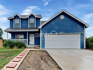 3207 Barclay Ct, Evans, CO 80620