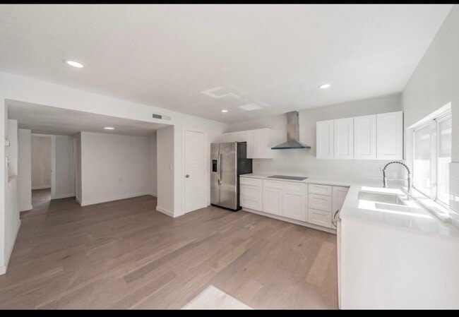 3506 S Elm Dr, Grand Prairie, TX 75052 - photo 6