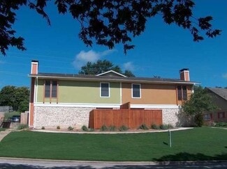 7206 Creekside Dr, Austin, TX 78752