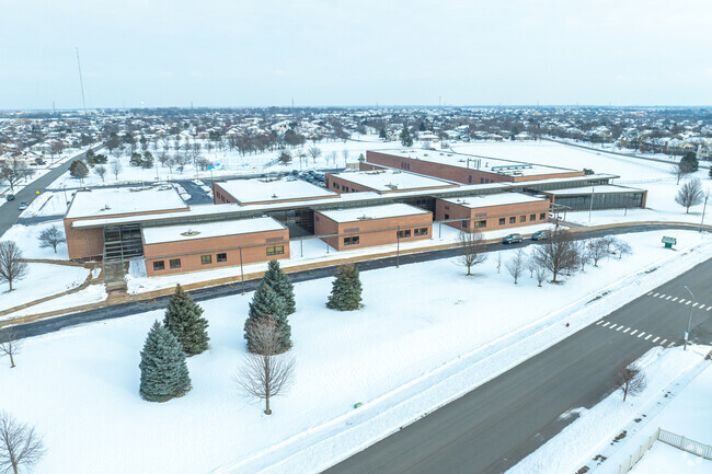 Educational opportunities abound at Mokena Jr High School.