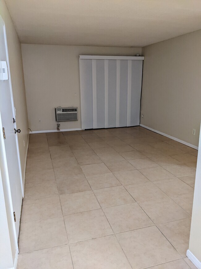 12710 Lakeshore Dr unit G, Lakeside, CA 92040 - photo 6