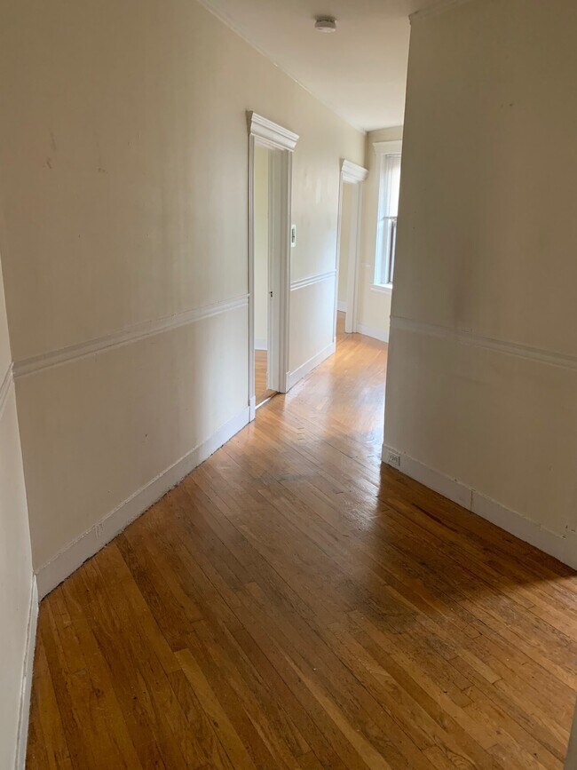 384 Riverway unit 6, Boston, MA 02115 - photo 4