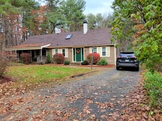 40 Piscataqua Rd, Dover, NH 03820