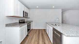 9949 Sequoyah Dr, Owens Cross Roads, AL 35763