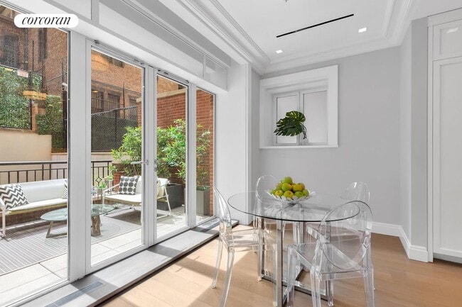 40 E 72nd St, New York, NY 10021 - photo 4