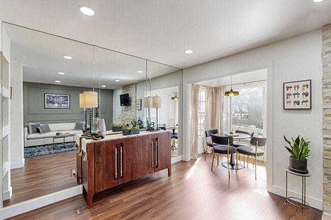 5757 Martel Ave unit A12, Dallas, TX 75206 - photo 3