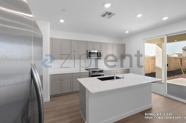 10374 Bayson Way, Elk Grove, CA 95757 - photo 6