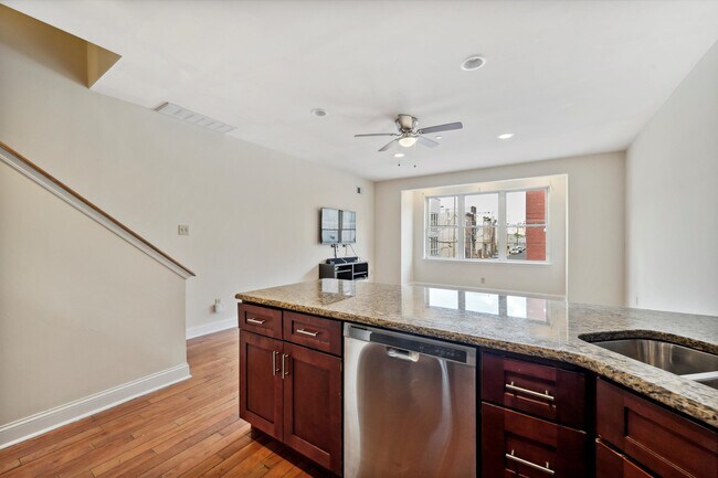 1916 N 18th St unit B, Philadelphia, PA 19121 - photo 5