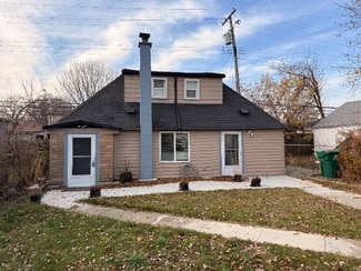 24591 Valley Ave, Eastpointe, MI 48021