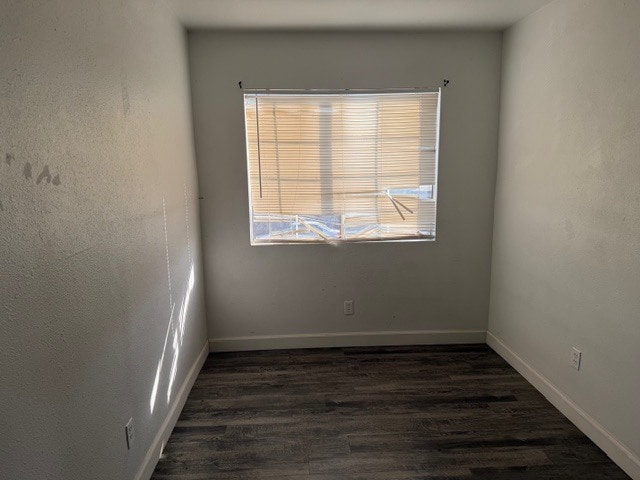 737 Renaud Ct unit Renauld Apt, Calexico, CA 92231 - photo 3