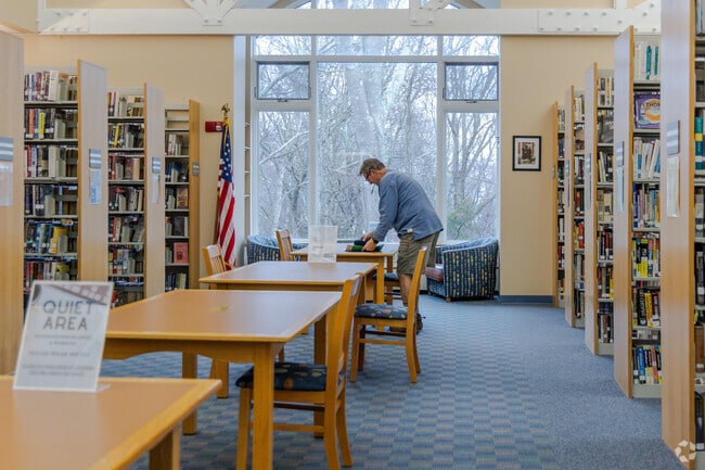 Westbrook Public Library offers different alternatives of books to read in Westbrook, CT.