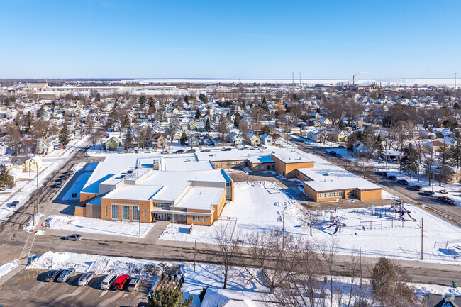 Marinette Primary School.