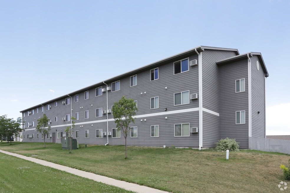Harper Point Apartments, Sioux Falls, SD 57110 - photo 1