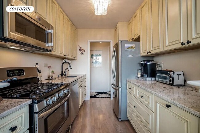 4455-4465 Douglas Ave, Bronx, NY 10471 - photo 7