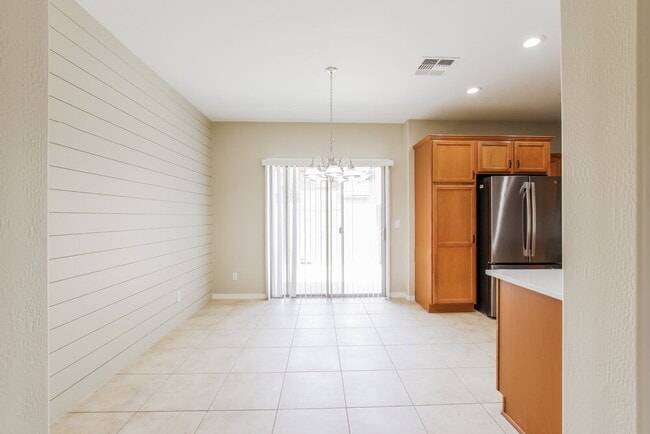 3707 W Thalia Ct, Phoenix, AZ 85086 - photo 7