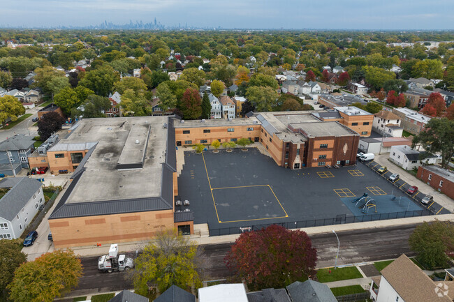Your kids will enjoy learning in the inspiring atmosphere of Field Stevenson Elementary School.