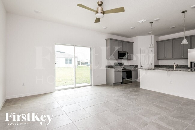 1577 Isleta Lp, Kissimmee, FL 34741 - photo 4