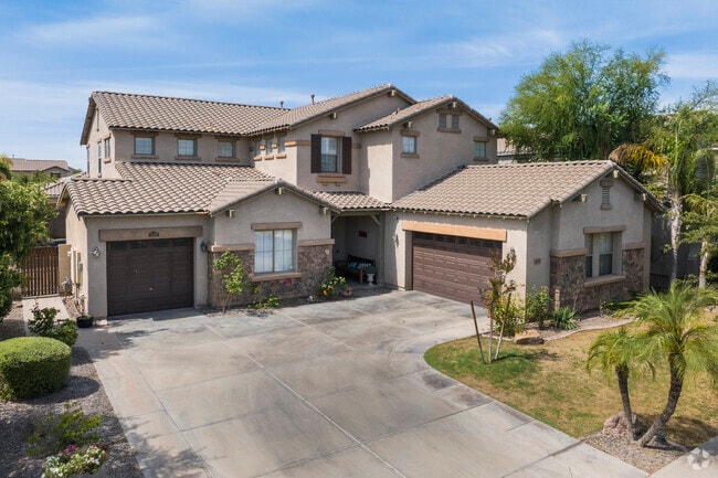 Larger homes in South Gilbert offer large driveways with multiple garages.