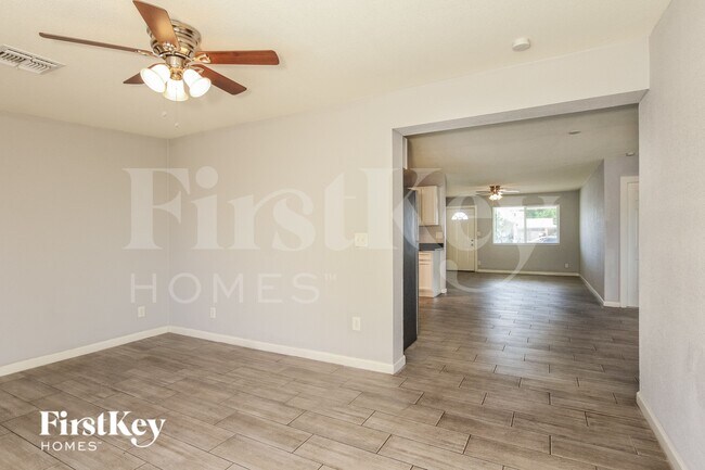 3634 W Alice Ave, Phoenix, AZ 85051 - photo 5