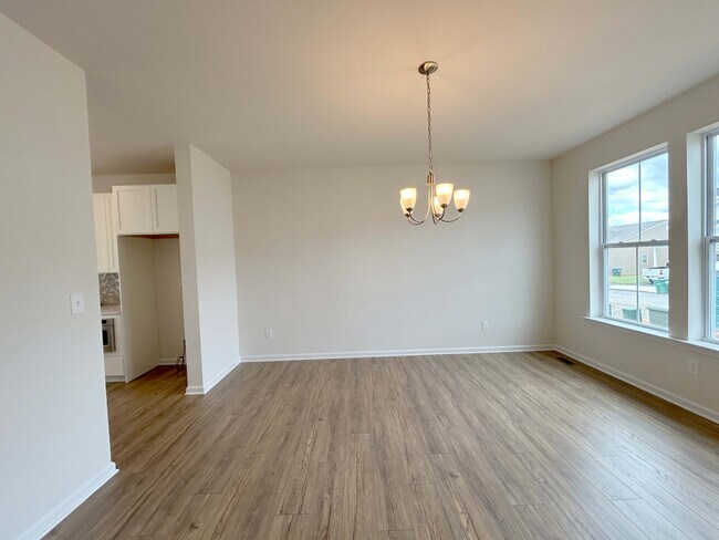 317 Abby Rd, MacUngie, PA 18062 - photo 6