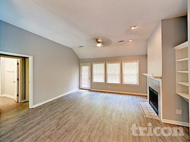 105 Peach Pointe Dr, McDonough, GA 30253 - photo 4