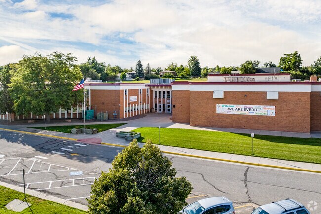 Join the journey of academic achievement at Everitt Middle School near Applewood Villages.