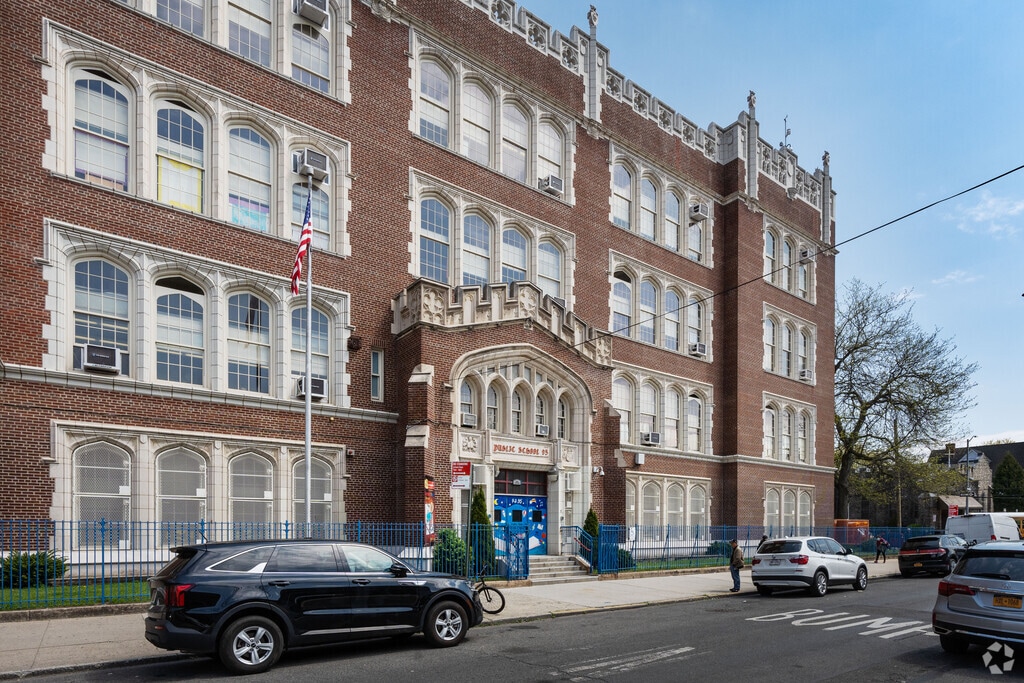 Ps 95 The Gravesend, a public elementary and middle school in Gravesend