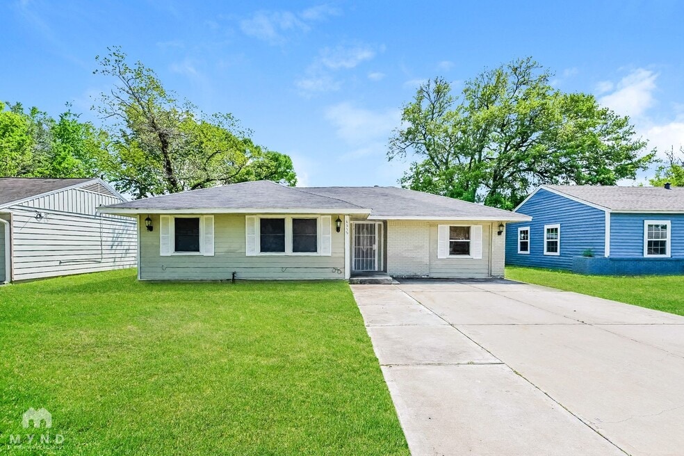 4418 Tareyton Ln, Houston, TX 77047 - photo 1