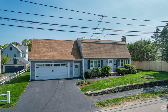Oakdale offers Cape Cod-style homes with garages and driveways.