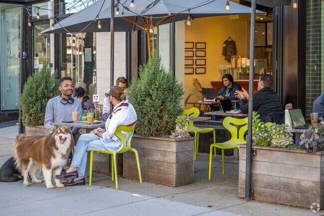 People dining outside Pitango Gelato and Cafe on Columbia Rd NW in Kalorama Triangle.