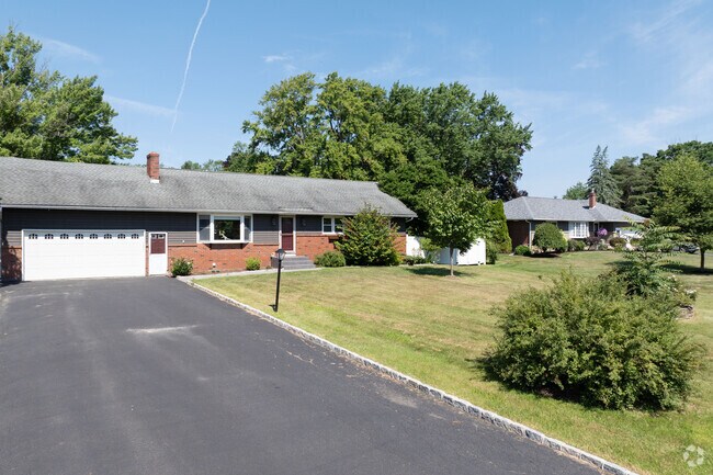 The median year of homes built in Loudonville is 1960.